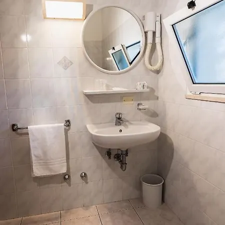 Hotel Zanella Cervia Esterno foto