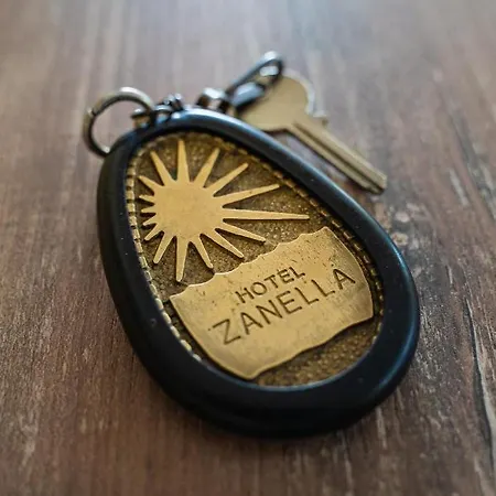 Hotel Zanella Cervia Esterno foto